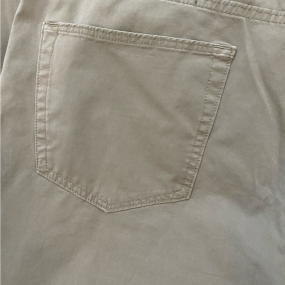 Banana Republic Tan Chinos - Picture 5 of 6